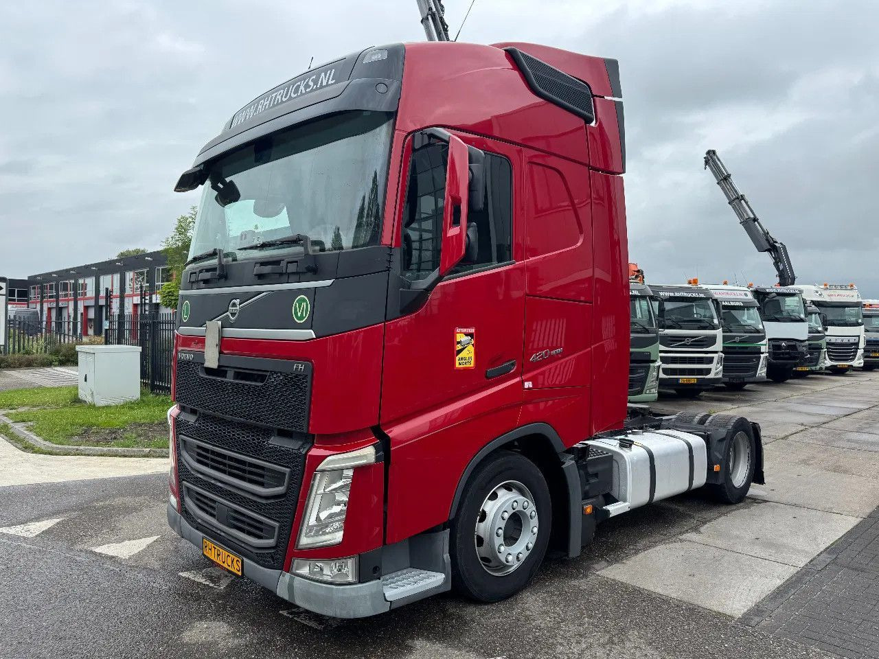 Volvo FH 420 4X2 - EURO 6 + LOW DECK - 트랙터 유닛 : 사진 1 Volvo FH 420 4X2 - EURO 6 + LOW DECK - 트랙터 유닛 : 사진 1