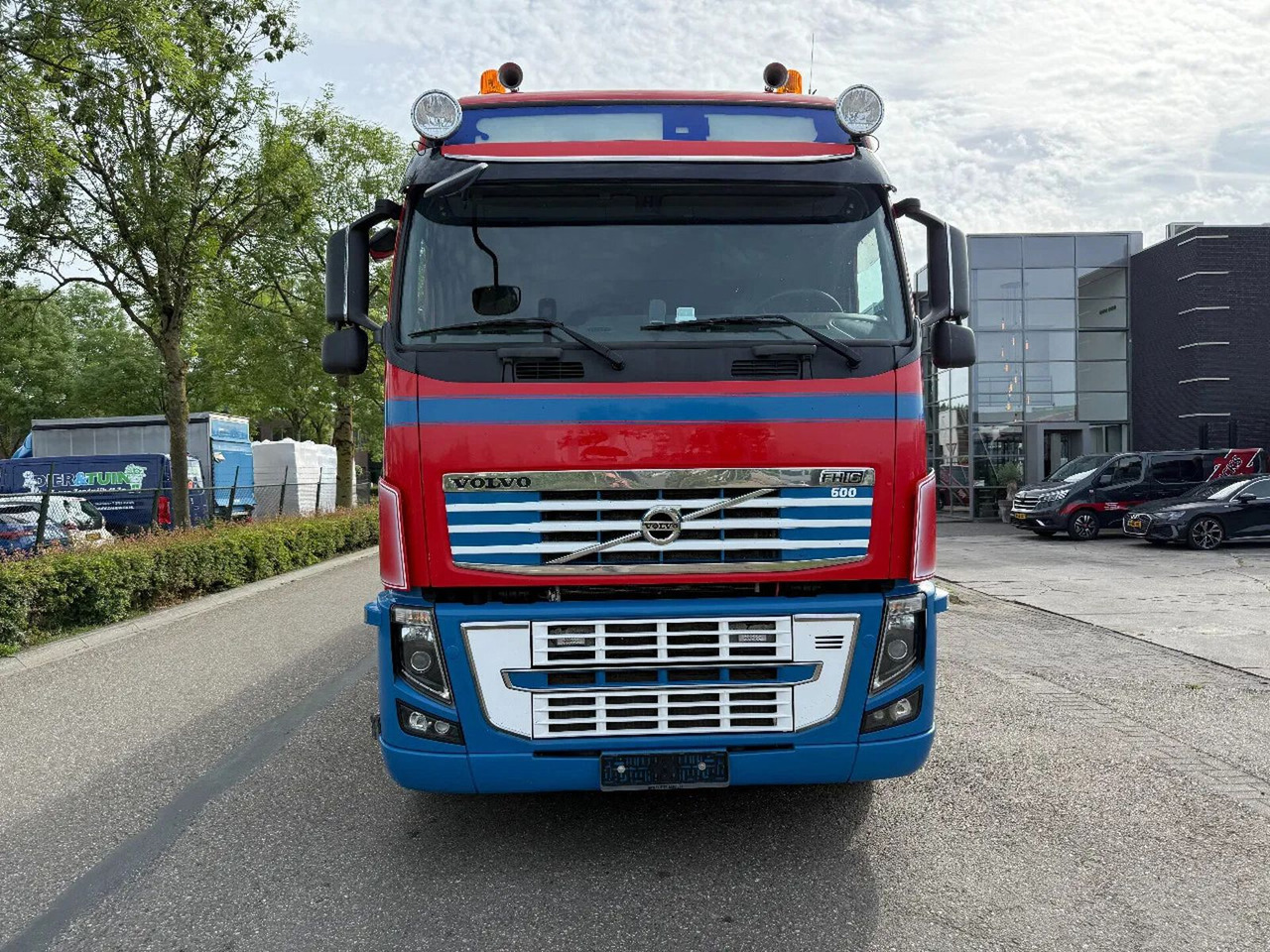 Volvo FH 600 - 6X2 - EURO 5 + HMF 2420 K5 + REMOTE - 드롭사이드/ 플랫베드 트럭, 크레인 트럭 : 사진 2 Volvo FH 600 - 6X2 - EURO 5 + HMF 2420 K5 + REMOTE - 드롭사이드/ 플랫베드 트럭, 크레인 트럭 : 사진 2