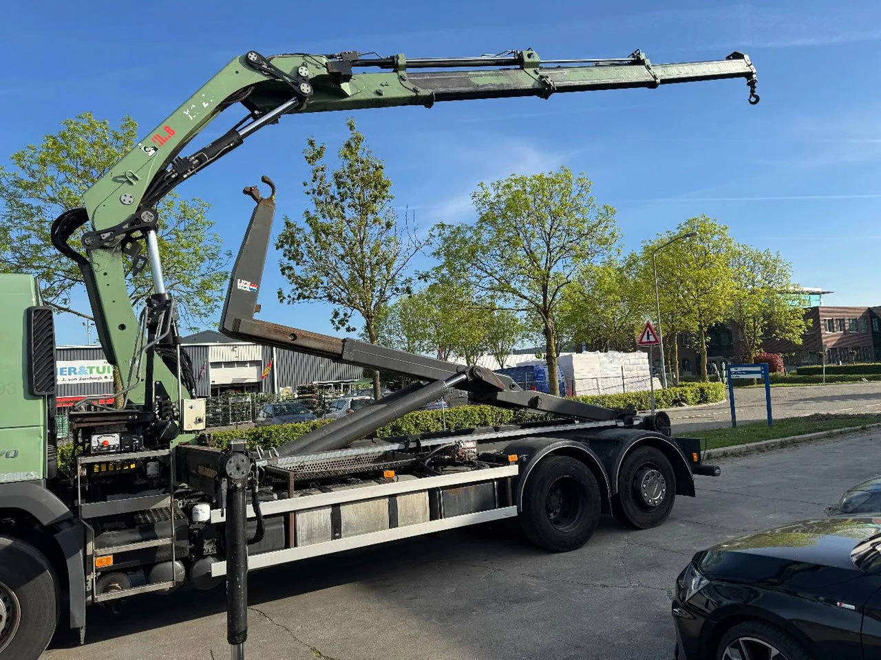 Volvo FM 370 6X2 VDL 21T + HIAB 211 + REMOTE CONTROL - 크레인 트럭 : 사진 3 Volvo FM 370 6X2 VDL 21T + HIAB 211 + REMOTE CONTROL - 크레인 트럭 : 사진 3