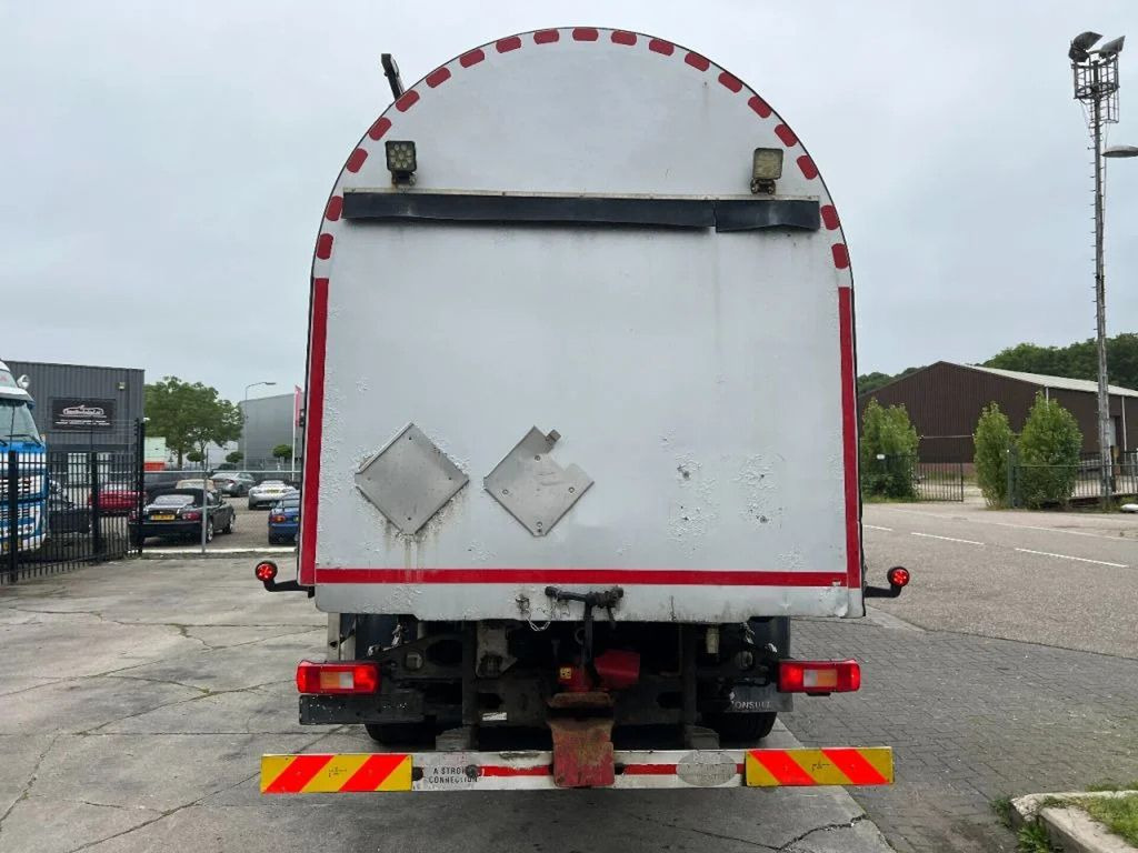 Volvo FM 440 6X2 + CHEMIE TANK - 15.000 L - 4 COMP. / - 유조트럭 : 사진 5 Volvo FM 440 6X2 + CHEMIE TANK - 15.000 L - 4 COMP. / - 유조트럭 : 사진 5
