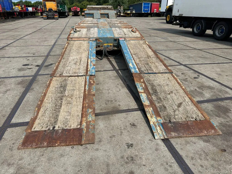 Wielton 4 AXEL WITH RAMPS - 저하대 세미 트레일러 : 사진 3 Wielton 4 AXEL WITH RAMPS - 저하대 세미 트레일러 : 사진 3