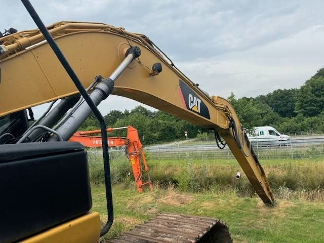 CAT 323 E - 크롤러 굴삭기 : 사진 4 CAT 323 E - 크롤러 굴삭기 : 사진 4
