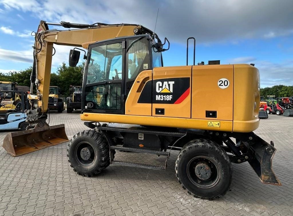 CAT M 318 F - 휠 굴삭기 : 사진 4 CAT M 318 F - 휠 굴삭기 : 사진 4