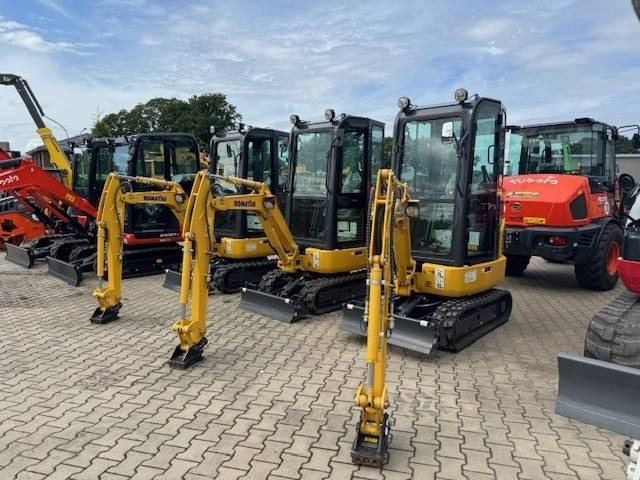 KOMATSU PC16 - 미니 굴삭기 : 사진 1 KOMATSU PC16 - 미니 굴삭기 : 사진 1