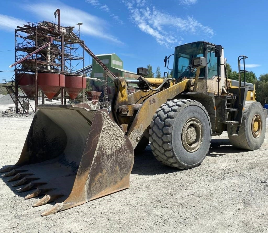 KOMATSU WA 470-3 - 휠 로더 : 사진 1 KOMATSU WA 470-3 - 휠 로더 : 사진 1