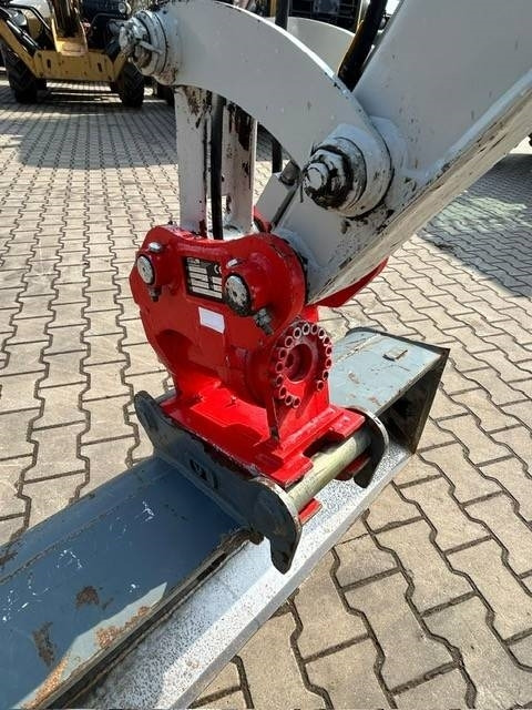 미니 굴삭기 Takeuchi TB 225 : 사진 11