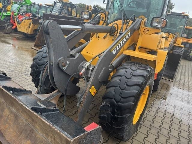 Volvo L 30 G - 휠 로더 : 사진 4 Volvo L 30 G - 휠 로더 : 사진 4