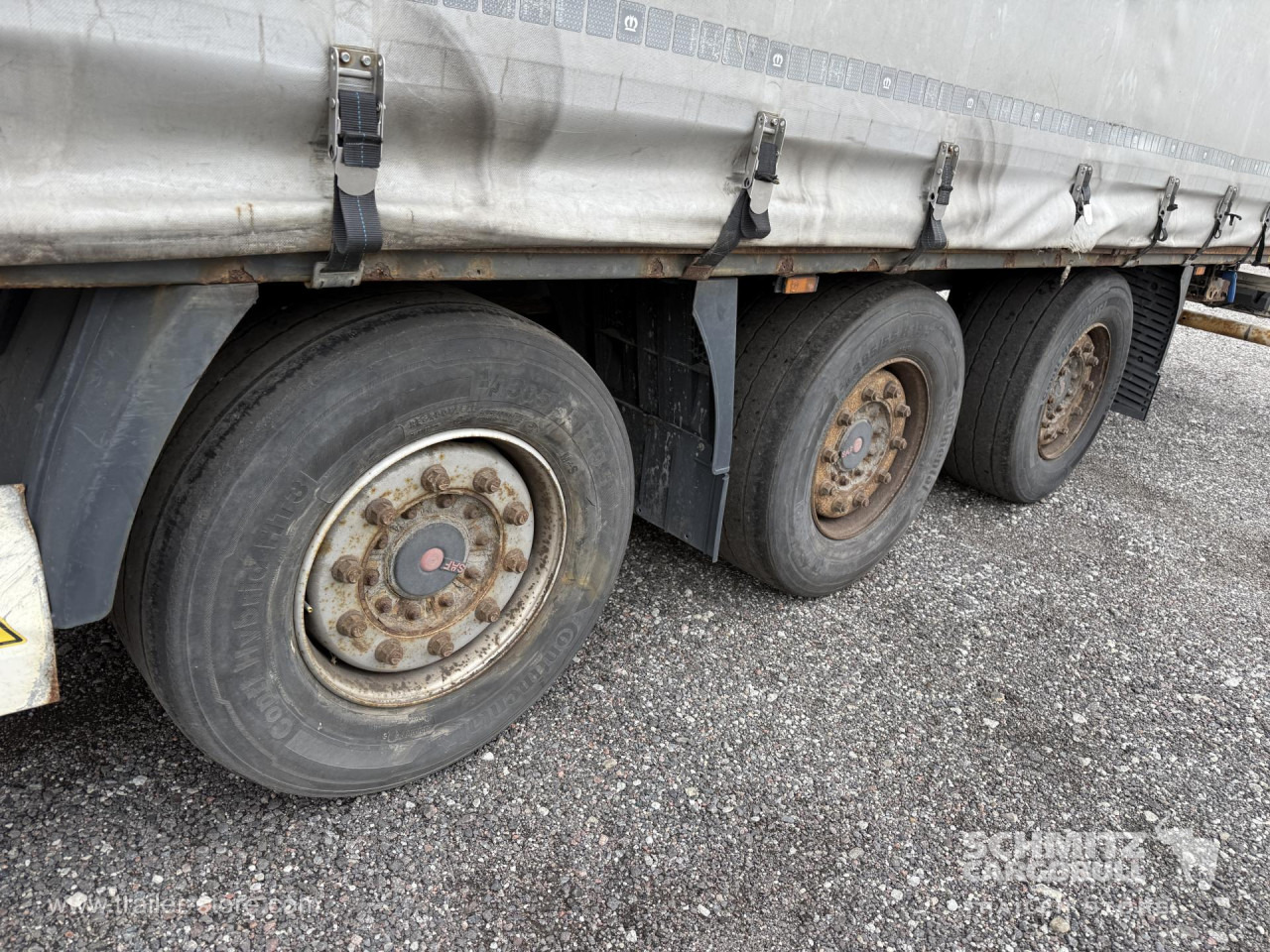 KRONE Curtainsider Mega - 커튼사이더 세미 트레일러 : 사진 4 KRONE Curtainsider Mega - 커튼사이더 세미 트레일러 : 사진 4