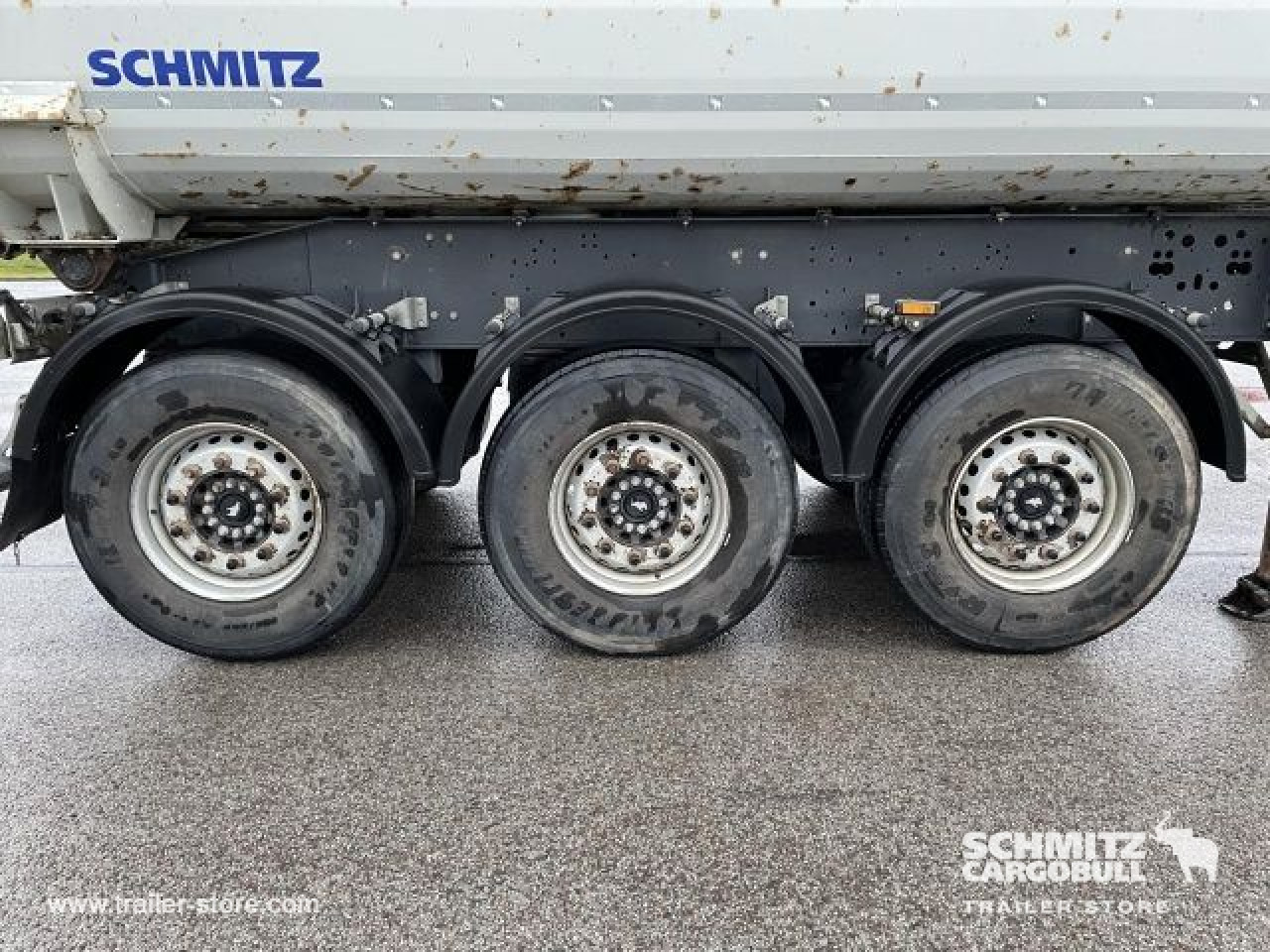 SCHMITZ Tipper Steel half pipe body 24m³ - 덤프 세미 트레일러 : 사진 2 SCHMITZ Tipper Steel half pipe body 24m³ - 덤프 세미 트레일러 : 사진 2