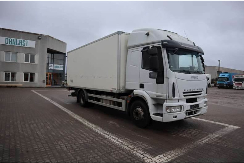 Iveco Eurocargo 4X2 Kasse-lift Afhentning - 박스 트럭 : 사진 2 Iveco Eurocargo 4X2 Kasse-lift Afhentning - 박스 트럭 : 사진 2