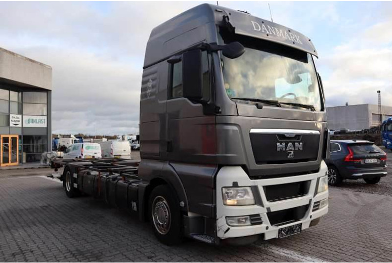 MAN TGX 18.480 Eftermonteret partikelfilter - 컨테이너 운반 장치/ 스와프 보디 트럭 : 사진 2 MAN TGX 18.480 Eftermonteret partikelfilter - 컨테이너 운반 장치/ 스와프 보디 트럭 : 사진 2
