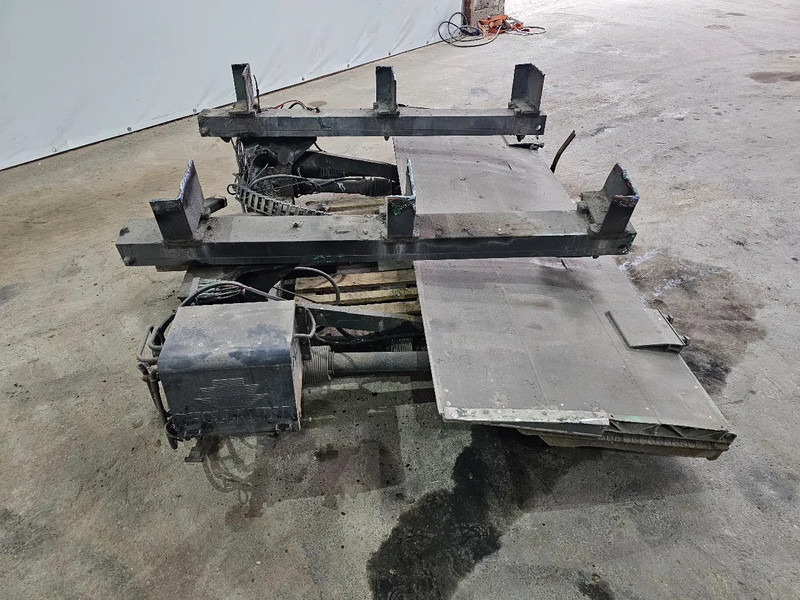 Dhollandia Laaadklep - 테일 리프트 트럭 용 : 사진 4 Dhollandia Laaadklep - 테일 리프트 트럭 용 : 사진 4