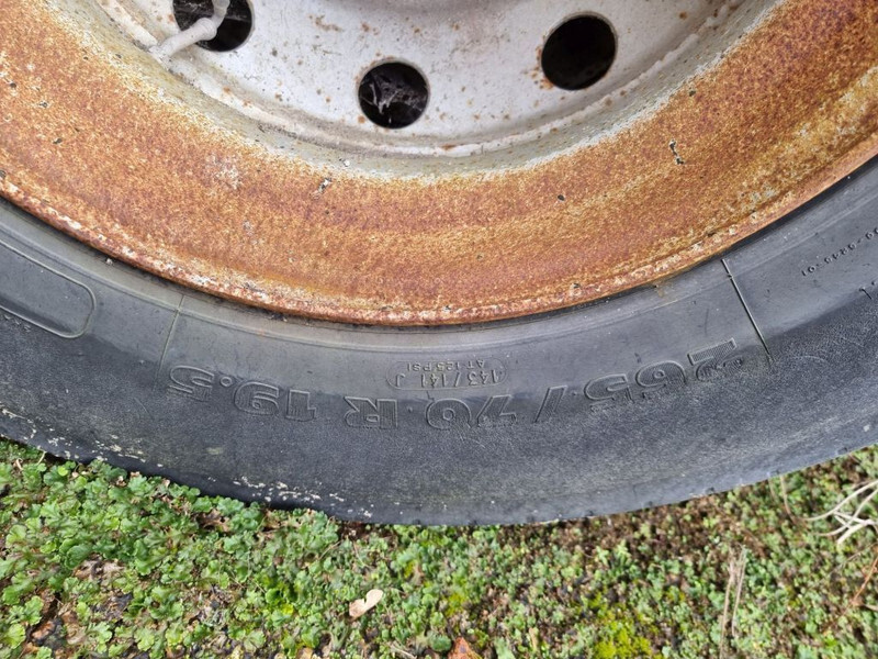 Giant 19.5 Inch - 10 Bolts - 차축 및 부품 트럭 용 : 사진 2 Giant 19.5 Inch - 10 Bolts - 차축 및 부품 트럭 용 : 사진 2