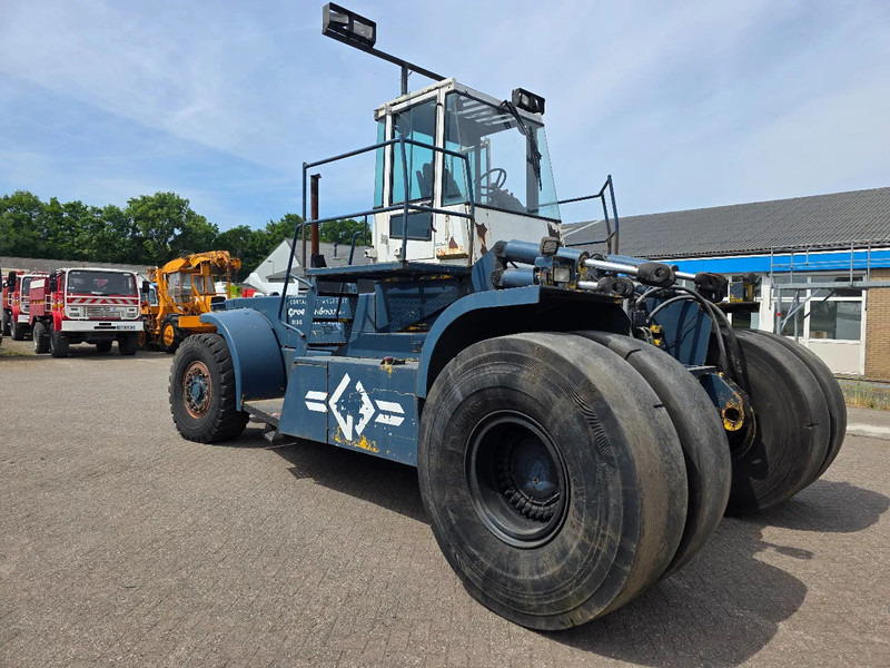 Hyster H44.OOC-16CH Complete with spreader - 모바일 크레인 : 사진 4 Hyster H44.OOC-16CH Complete with spreader - 모바일 크레인 : 사진 4
