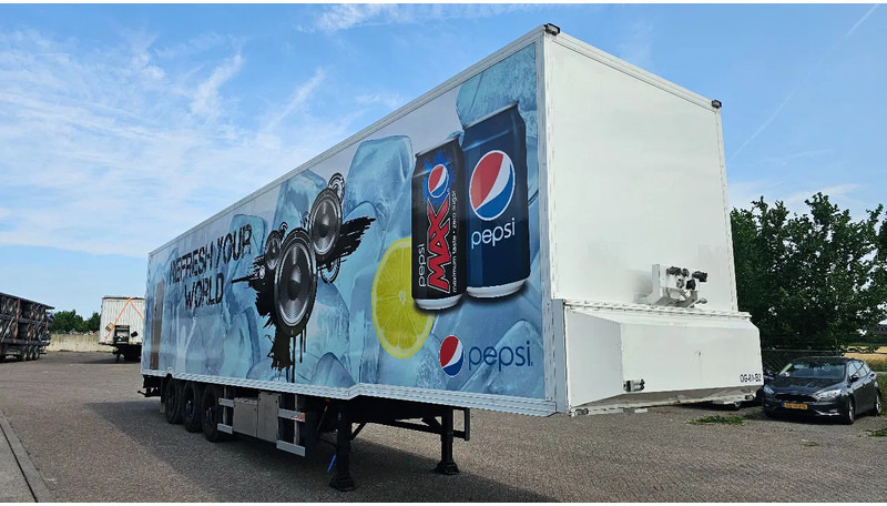 Jumbo DO 270.V1 - MOVING FLOOR - 밀폐형 박스 세미 트레일러 : 사진 3 Jumbo DO 270.V1 - MOVING FLOOR - 밀폐형 박스 세미 트레일러 : 사진 3