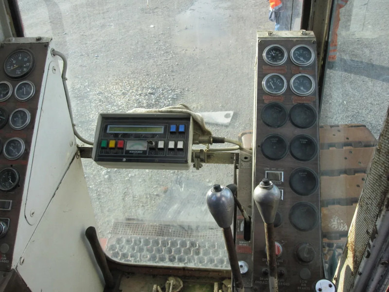 크롤러 크레인 Kobelco Manitowoc 4100 W Vicon Crawler Crane - 79.25 Meter - 200 Tons : 사진 10