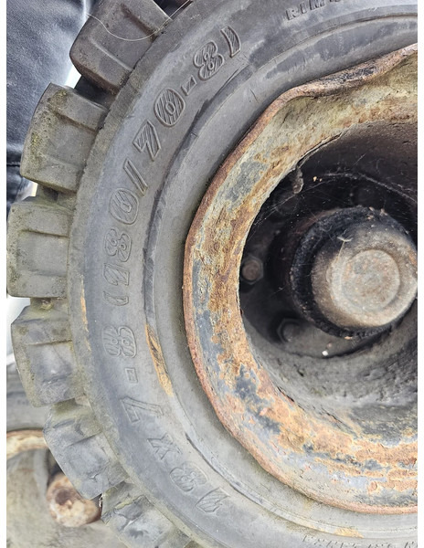 Michelin 18x7-8 (180/70-8) full rubber - 타이어 : 사진 3 Michelin 18x7-8 (180/70-8) full rubber - 타이어 : 사진 3