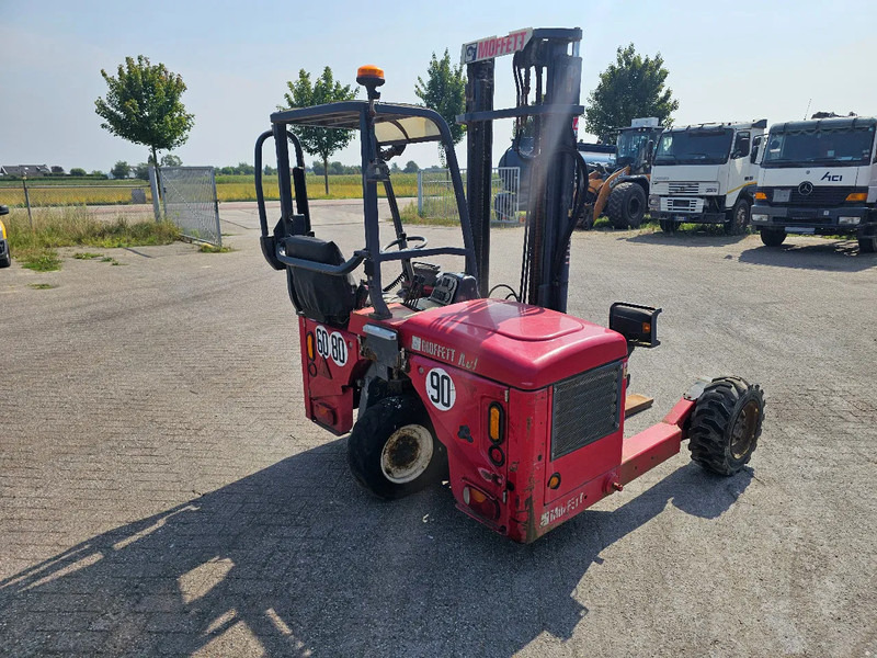 Moffett M4 20.3 RE4-45-1200-900 - 지게차 : 사진 5 Moffett M4 20.3 RE4-45-1200-900 - 지게차 : 사진 5