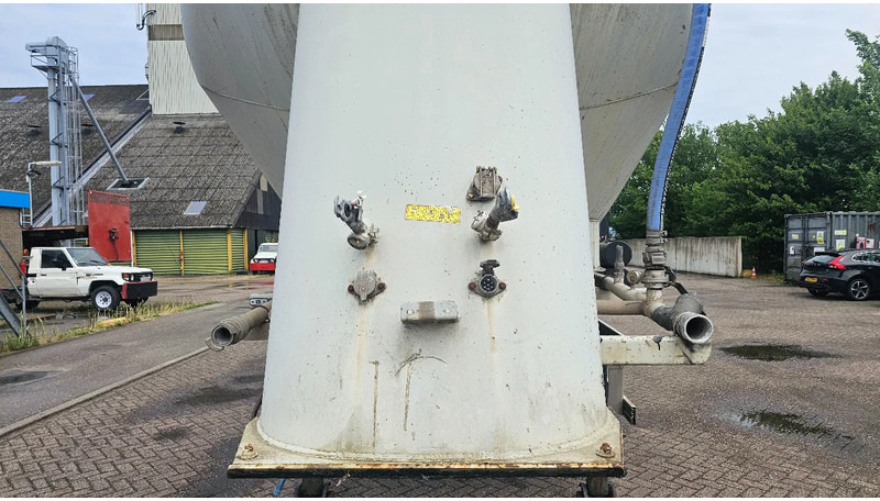 SPITZER Eurovrac Silo 43m3 - 유조 세미 트레일러 : 사진 5 SPITZER Eurovrac Silo 43m3 - 유조 세미 트레일러 : 사진 5