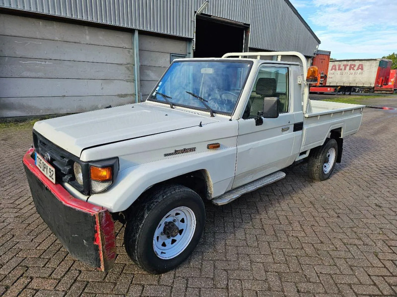 Toyota Land Cruiser LB71MOD - 픽업트럭 : 사진 1 Toyota Land Cruiser LB71MOD - 픽업트럭 : 사진 1