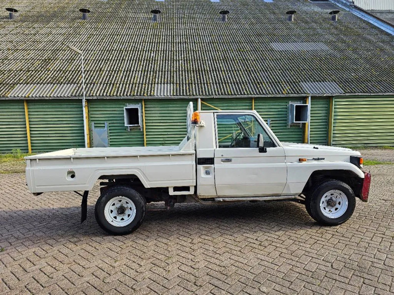 Toyota Land Cruiser LB71MOD - 픽업트럭 : 사진 4 Toyota Land Cruiser LB71MOD - 픽업트럭 : 사진 4