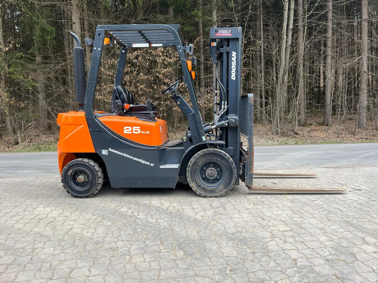 Doosan D 25 GP - 디젤 지게차 : 사진 2 Doosan D 25 GP - 디젤 지게차 : 사진 2