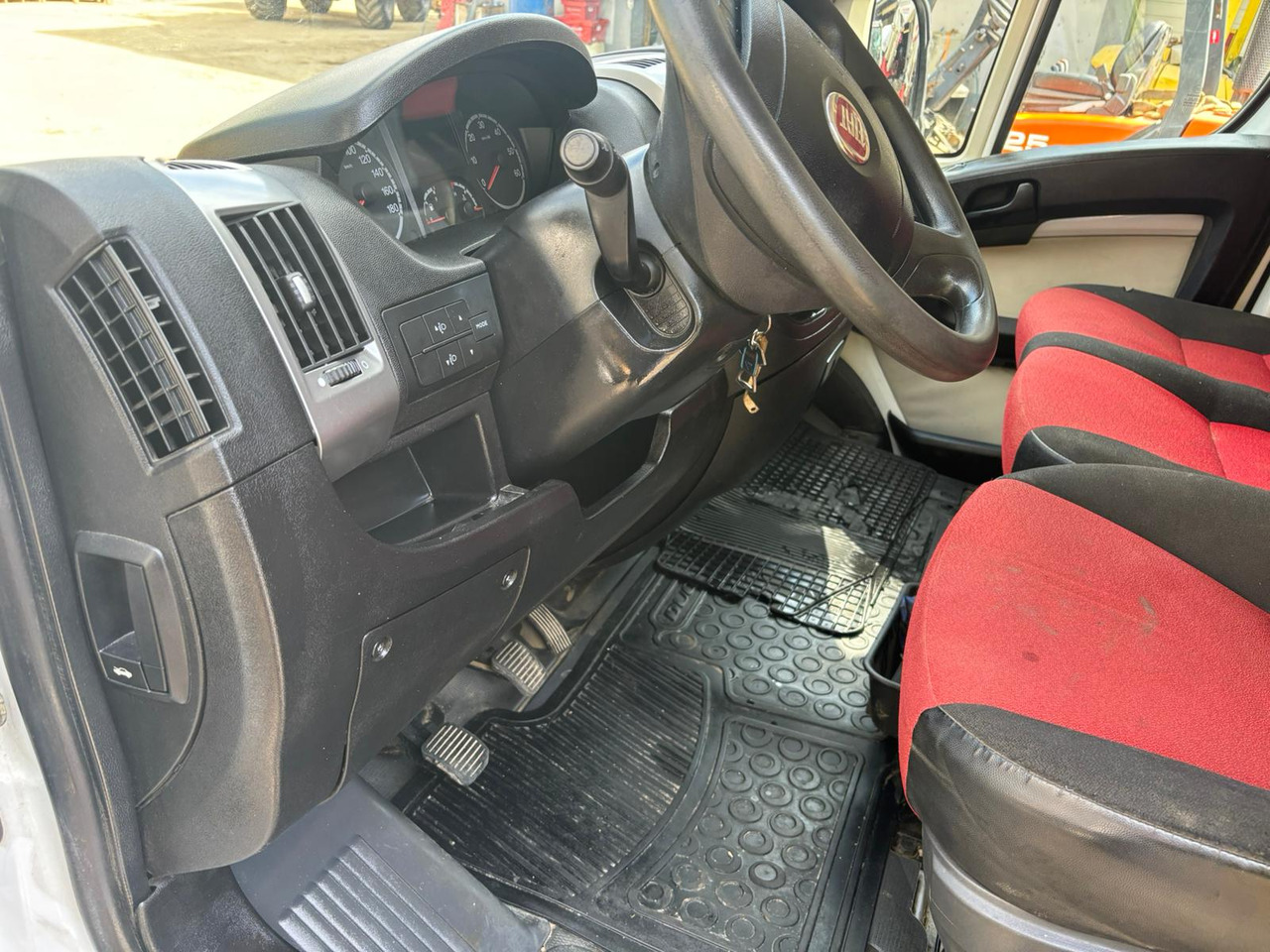리스 Fiat Ducato Maxi KW 35 L4H3 130 E5 - Motorschaden Fiat Ducato Maxi KW 35 L4H3 130 E5 - Motorschaden : 사진 10
