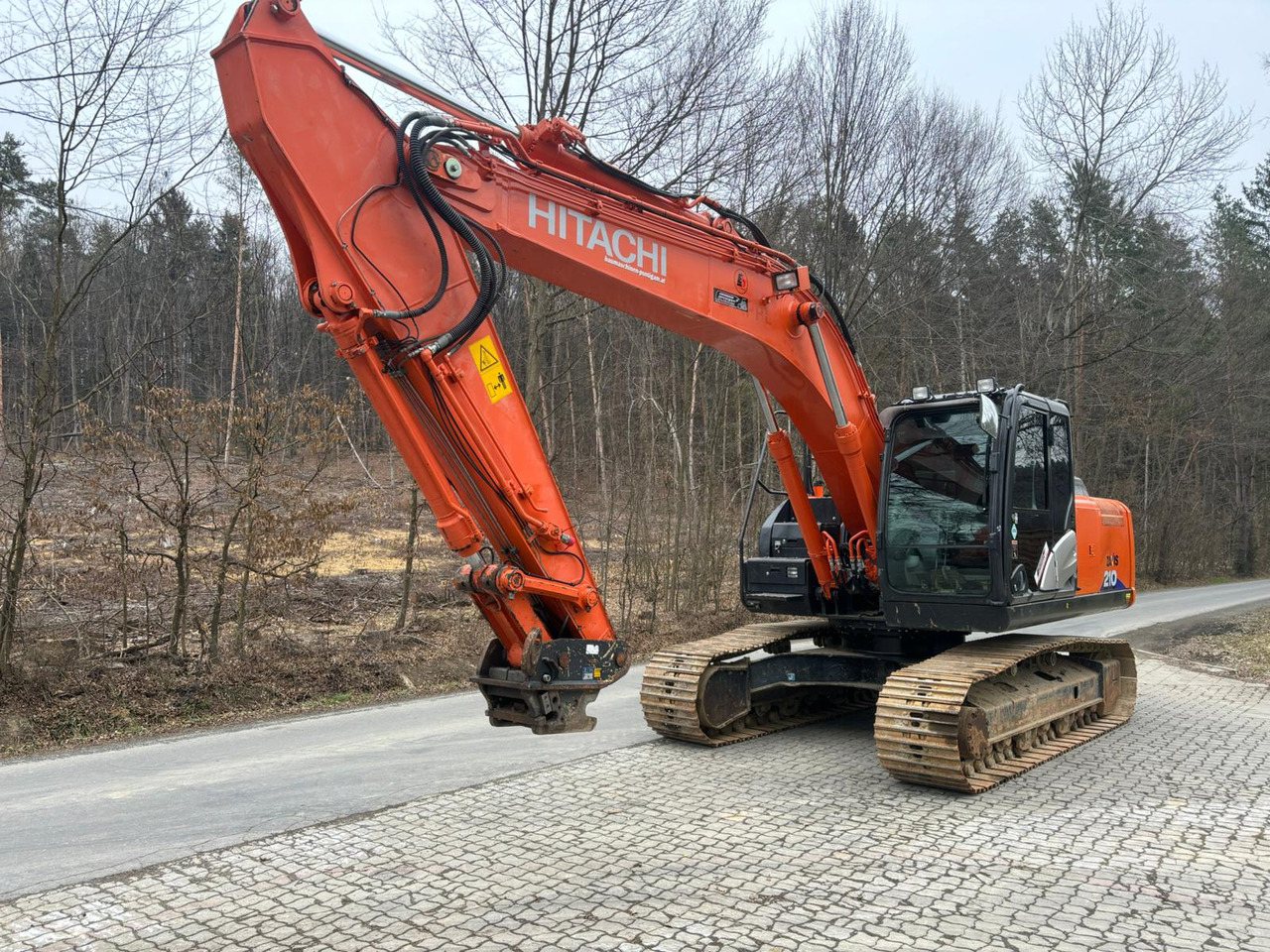 HITACHI ZX 210-6 - 크롤러 굴삭기 : 사진 3 HITACHI ZX 210-6 - 크롤러 굴삭기 : 사진 3