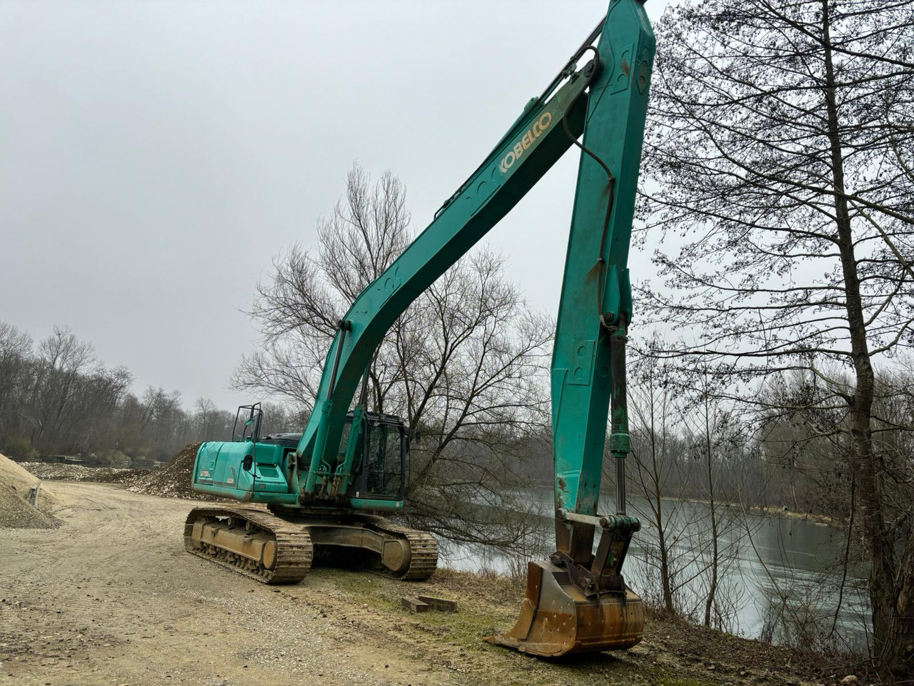 KOBELCO SK 350 Long Reach - 크롤러 굴삭기 : 사진 4 KOBELCO SK 350 Long Reach - 크롤러 굴삭기 : 사진 4