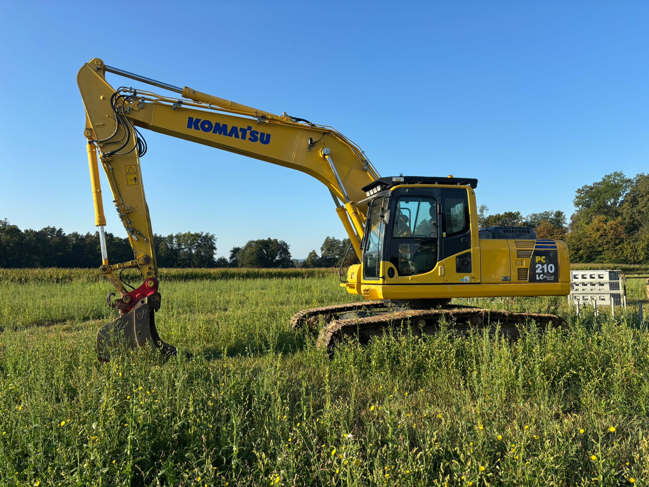 KOMATSU PC 210 LC-8 - 크롤러 굴삭기 : 사진 1 KOMATSU PC 210 LC-8 - 크롤러 굴삭기 : 사진 1