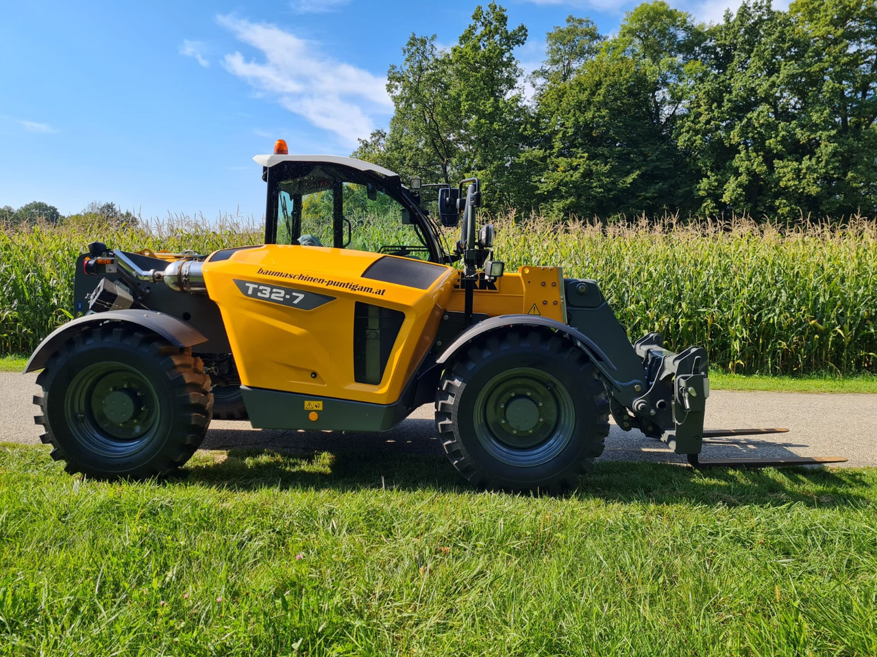 LIEBHERR T 32-7 - 텔레스코픽 핸들러 : 사진 2 LIEBHERR T 32-7 - 텔레스코픽 핸들러 : 사진 2