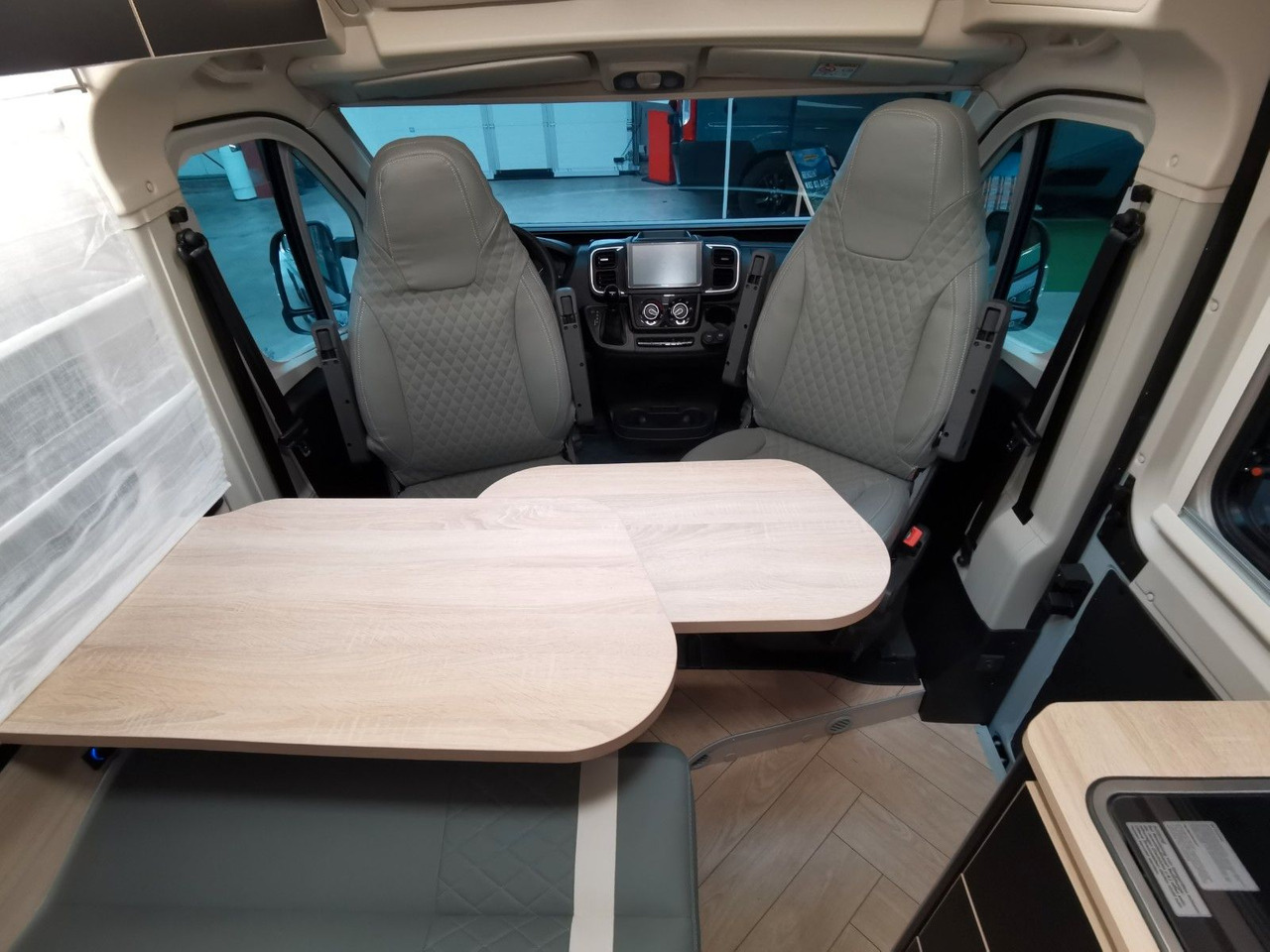 캠핑 밴 Chausson V690 SPORT LINE / -2026- / XXL-HUBBETT E-BIKE GA : 사진 15 캠핑 밴 Chausson V690 SPORT LINE / -2026- / XXL-HUBBETT E-BIKE GA : 사진 15