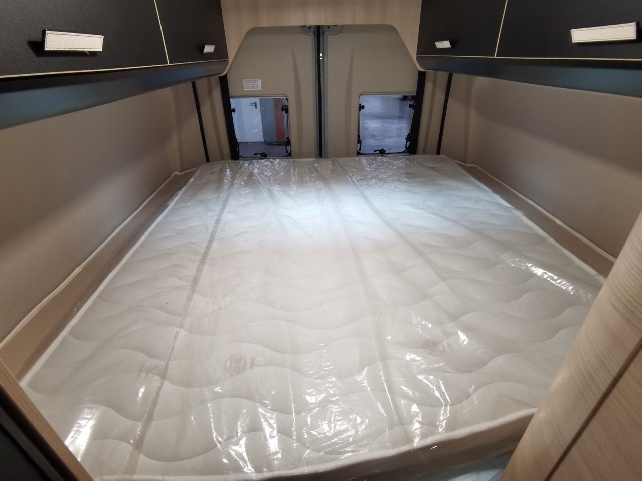 캠핑 밴 Chausson V690 SPORT LINE / -2026- / XXL-HUBBETT E-BIKE GA : 사진 20 캠핑 밴 Chausson V690 SPORT LINE / -2026- / XXL-HUBBETT E-BIKE GA : 사진 20