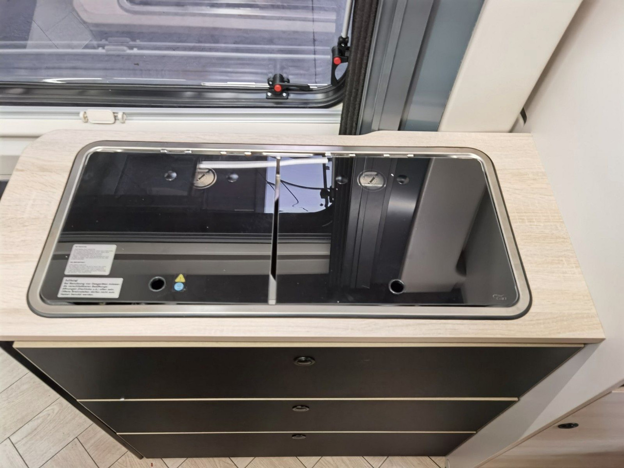 캠핑 밴 Chausson V690 SPORT LINE / -2026- / XXL-HUBBETT E-BIKE GA : 사진 19 캠핑 밴 Chausson V690 SPORT LINE / -2026- / XXL-HUBBETT E-BIKE GA : 사진 19