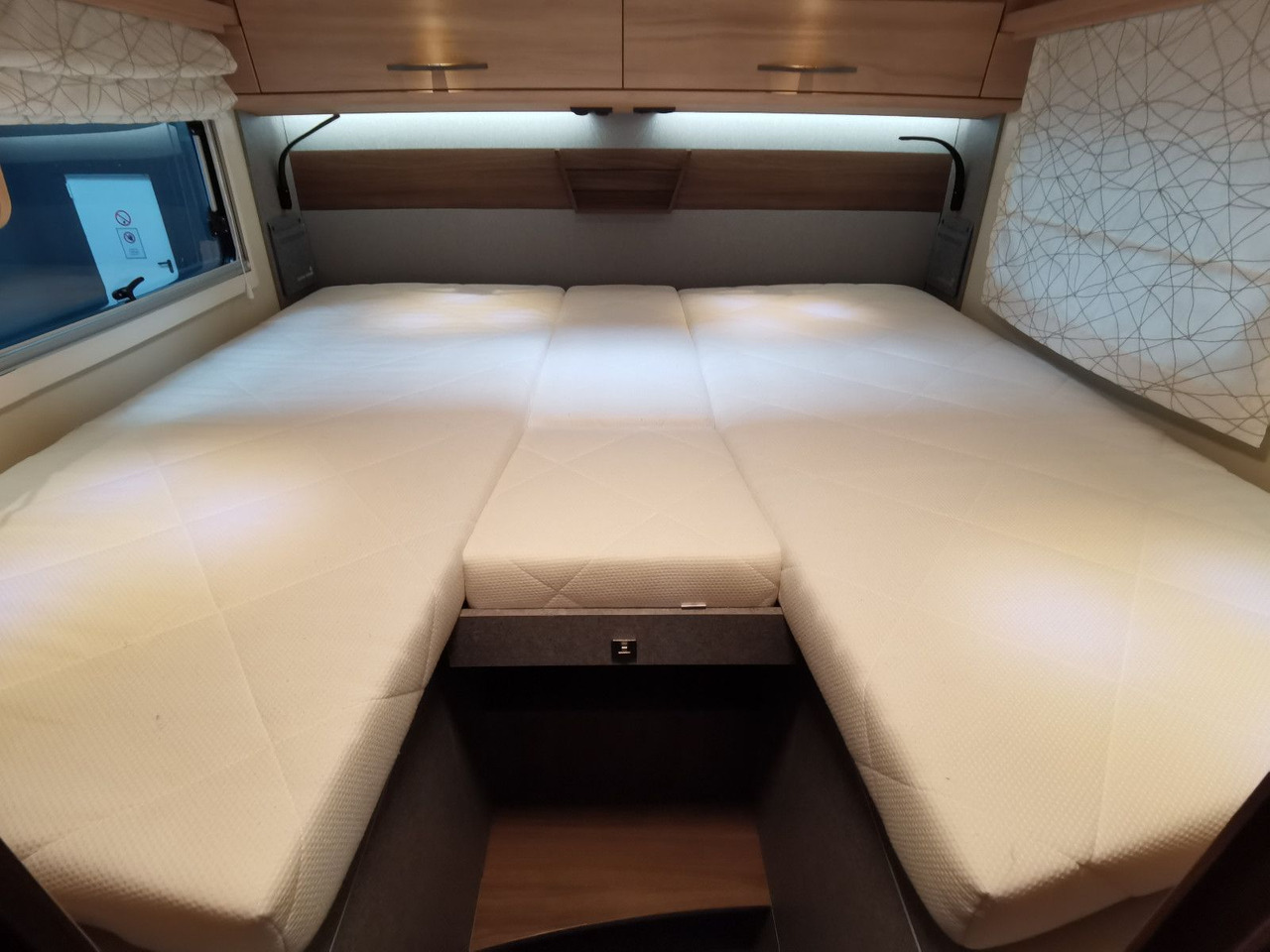 통합 모터홈 Eura Mobil INTEGRA LINE 720 EB /-2026- /8G-180PS/PLUS-PAKET : 사진 22 통합 모터홈 Eura Mobil INTEGRA LINE 720 EB /-2026- /8G-180PS/PLUS-PAKET : 사진 22