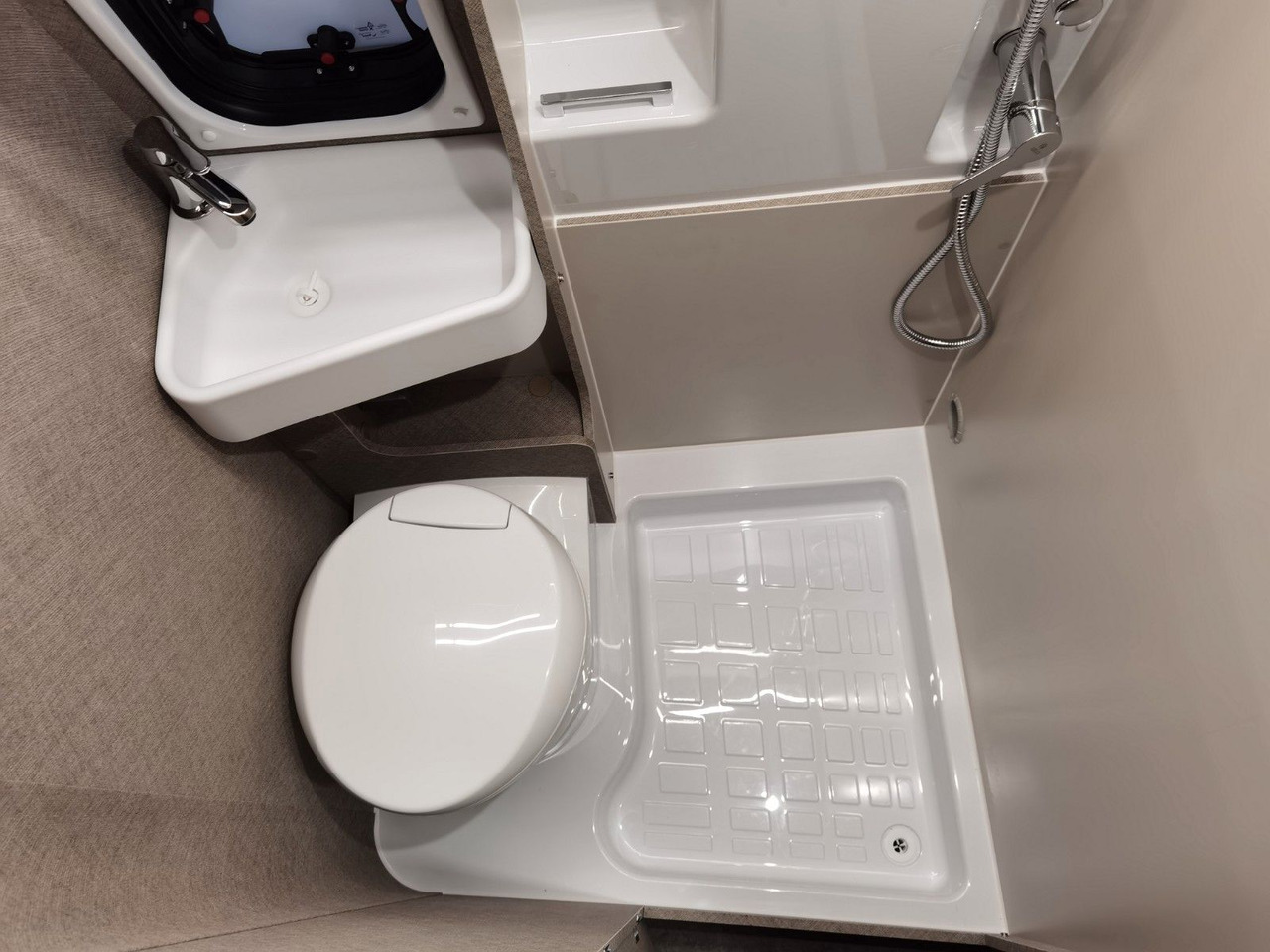 캠핑 밴 Karmann DAVIS 591 TRENDSTYLE / MODELL 2026 / STOCKBETTEN : 사진 19