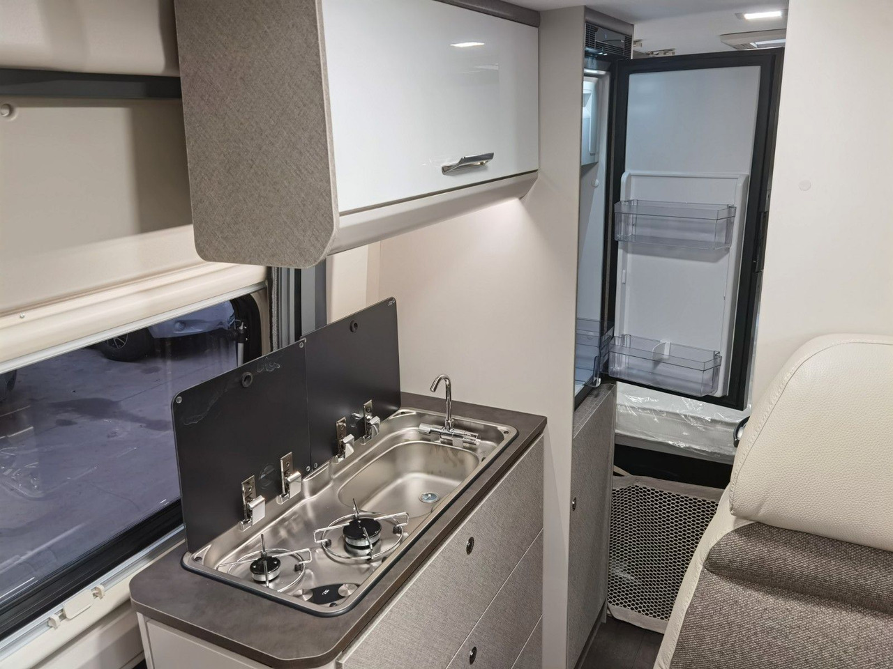 캠핑 밴 Karmann DAVIS 591 TRENDSTYLE / MODELL 2026 / STOCKBETTEN : 사진 15