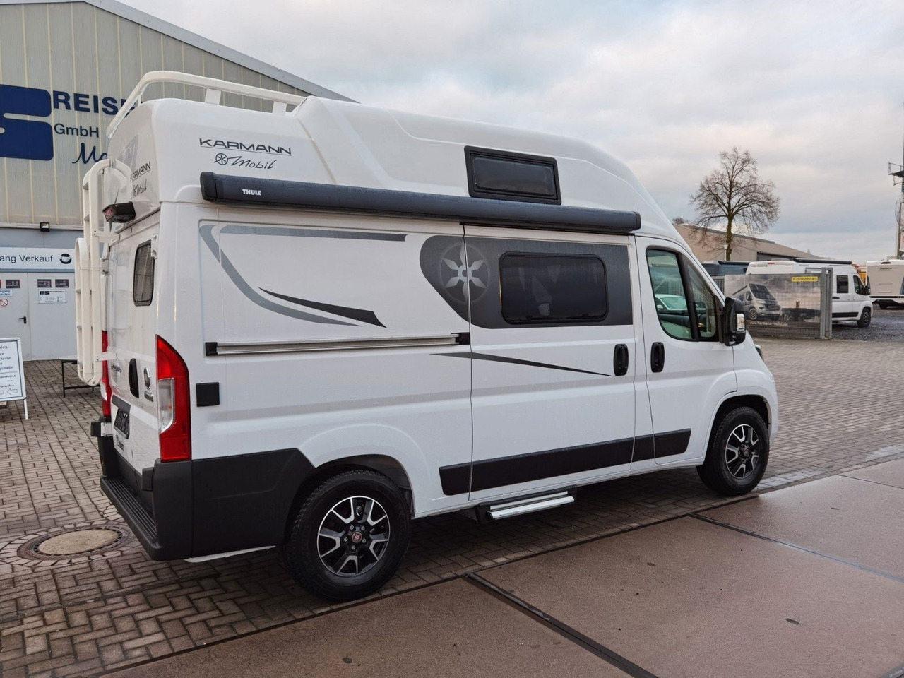 Karmann DEXTER 550 / 140PS / CONCEPT - PAKET & HUBBETT Karmann DEXTER 550 / 140PS / CONCEPT - PAKET & HUBBETT - 캠핑 밴 : 사진 4 Karmann DEXTER 550 / 140PS / CONCEPT - PAKET & HUBBETT Karmann DEXTER 550 / 140PS / CONCEPT - PAKET & HUBBETT - 캠핑 밴 : 사진 4