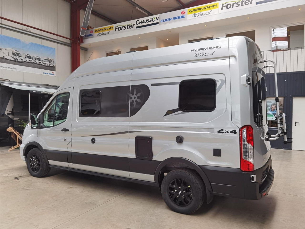 Karmann DEXTER 560 / 170PS - 4x4 / SOLAR & MARKISE & ALU - 캠핑 밴 : 사진 5 Karmann DEXTER 560 / 170PS - 4x4 / SOLAR & MARKISE & ALU - 캠핑 밴 : 사진 5