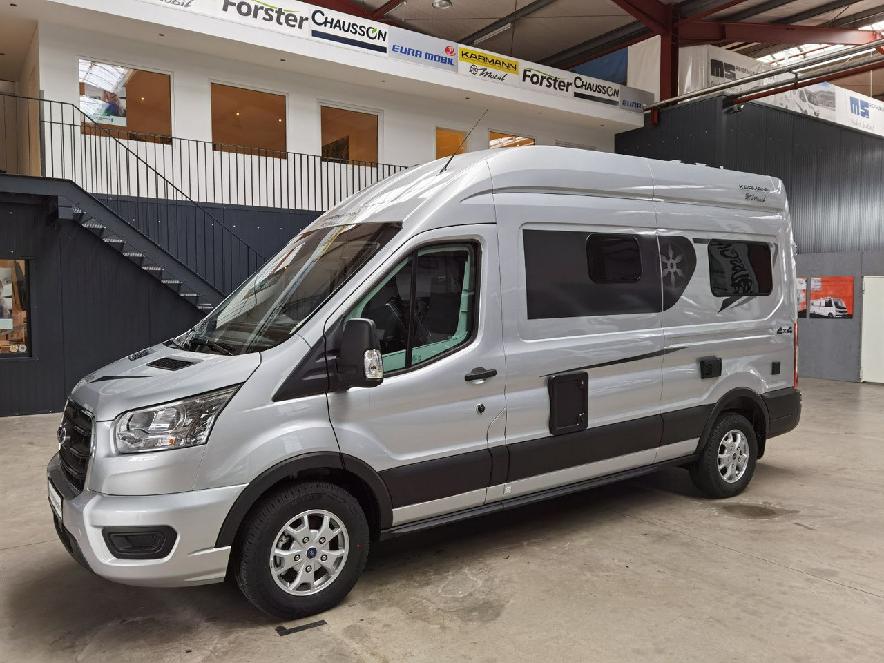 Karmann DEXTER 570 /170PS-4x4 /SOLAR/ AHK / EINZELBETTEN - 캠핑 밴 : 사진 5 Karmann DEXTER 570 /170PS-4x4 /SOLAR/ AHK / EINZELBETTEN - 캠핑 밴 : 사진 5