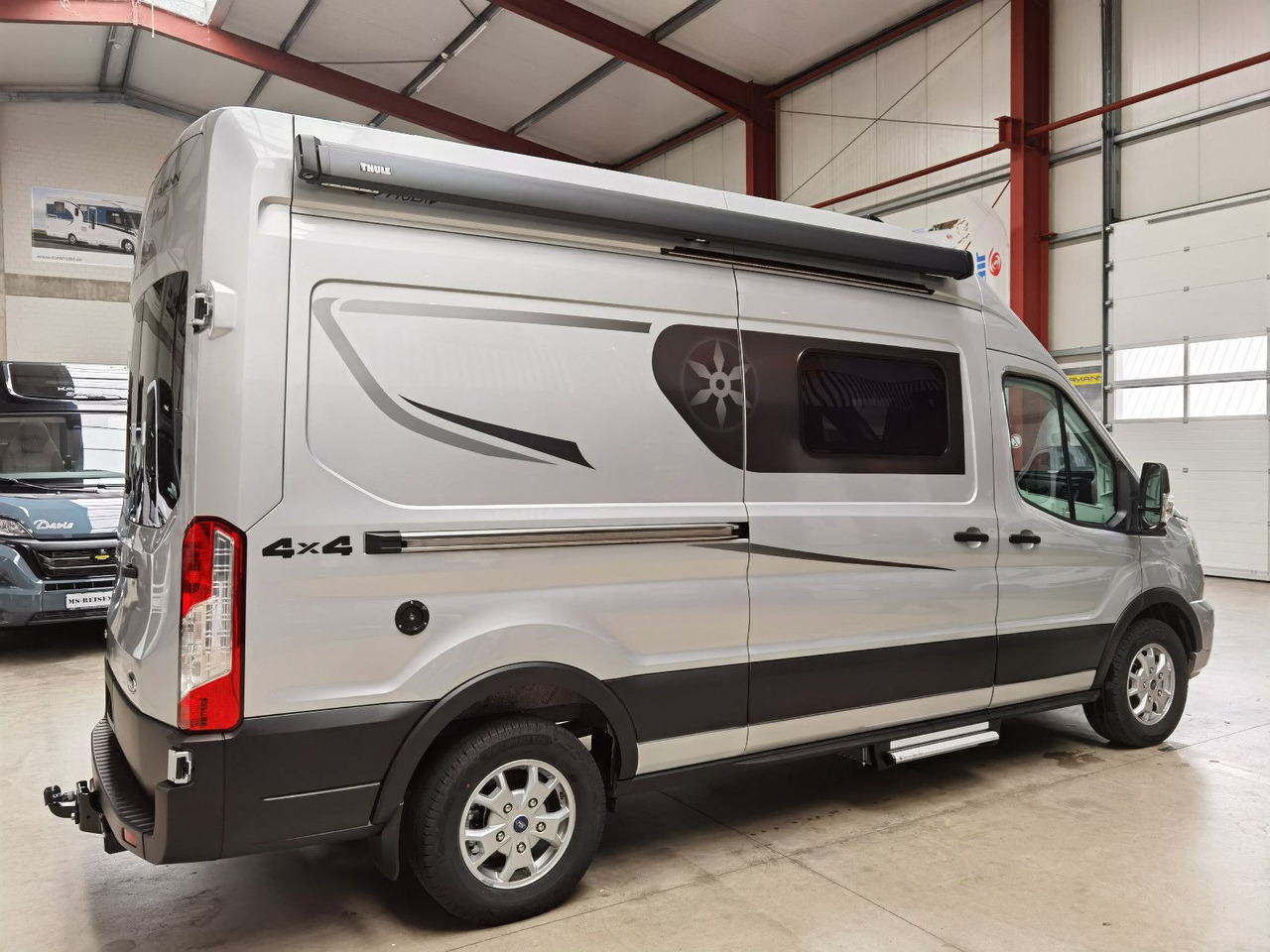 Karmann DEXTER 570 /170PS-4x4 /SOLAR/ AHK / EINZELBETTEN - 캠핑 밴 : 사진 4 Karmann DEXTER 570 /170PS-4x4 /SOLAR/ AHK / EINZELBETTEN - 캠핑 밴 : 사진 4