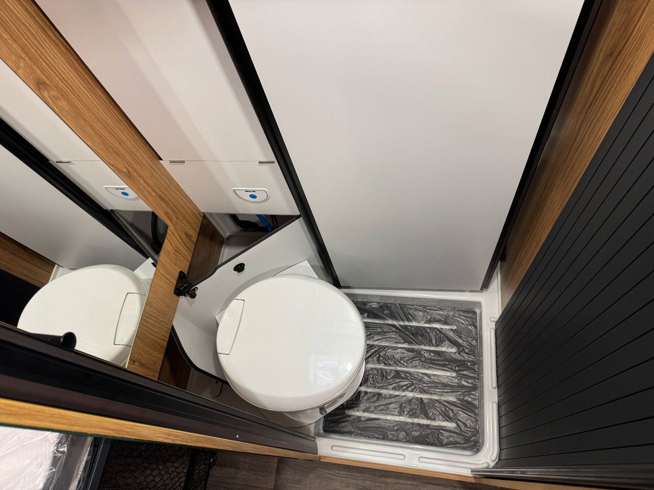 캠핑 밴 Karmann DEXTER 580 / - 2026 - / 140PS-8G.AUTOMATIK : 사진 25