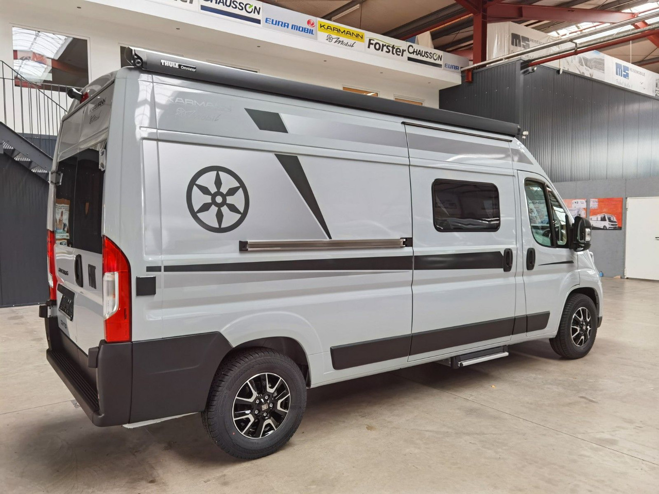 Karmann DEXTER 580 /- 2026 -/ SKY-ROOF & MULTIMEDIA - 캠핑 밴 : 사진 4 Karmann DEXTER 580 /- 2026 -/ SKY-ROOF & MULTIMEDIA - 캠핑 밴 : 사진 4