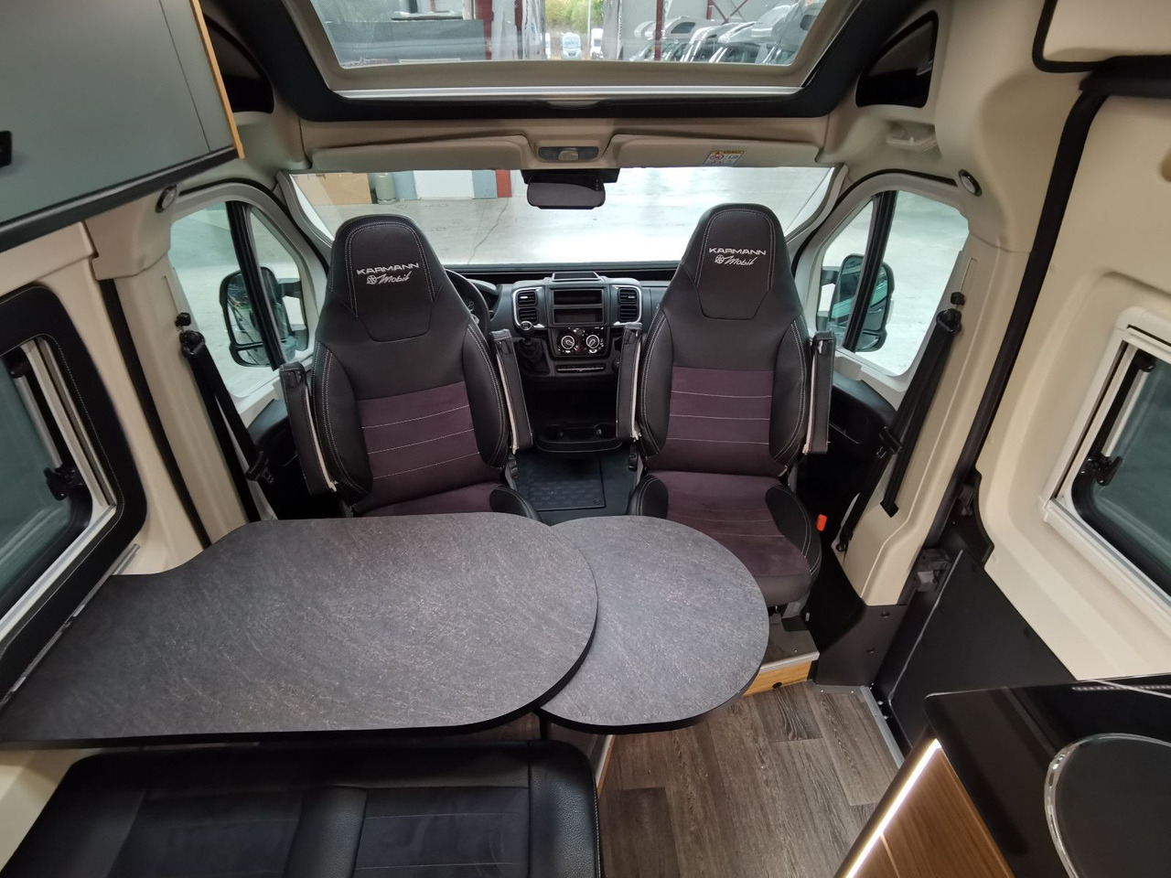 Karmann DEXTER 580 /-MODELL 2026-/ PANORAMA DACHFENSTER - 캠핑 밴 : 사진 5 Karmann DEXTER 580 /-MODELL 2026-/ PANORAMA DACHFENSTER - 캠핑 밴 : 사진 5