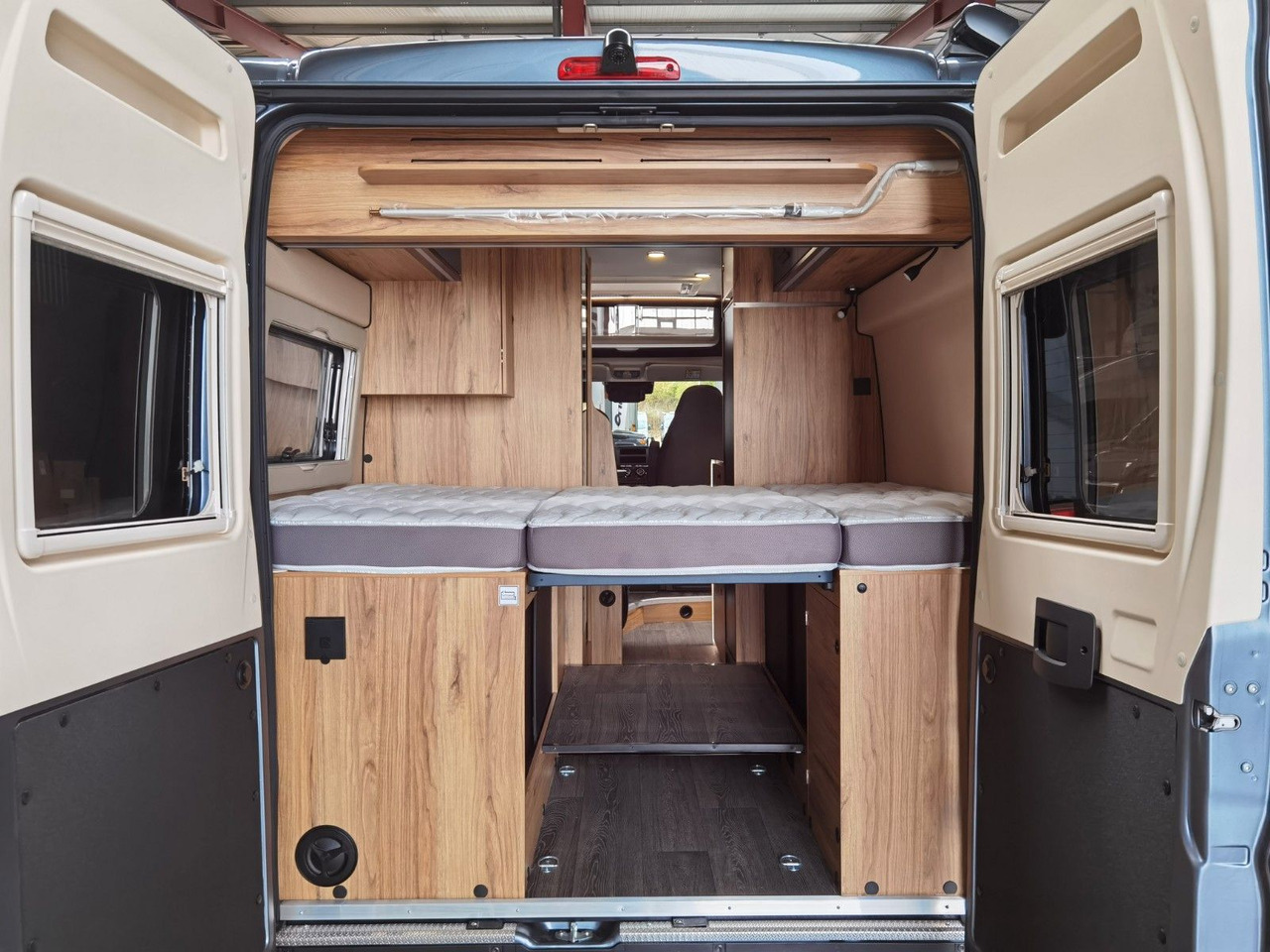 캠핑 밴 Karmann DEXTER 580 /-MODELL 2026-/ PANORAMA DACHFENSTER : 사진 10 캠핑 밴 Karmann DEXTER 580 /-MODELL 2026-/ PANORAMA DACHFENSTER : 사진 10