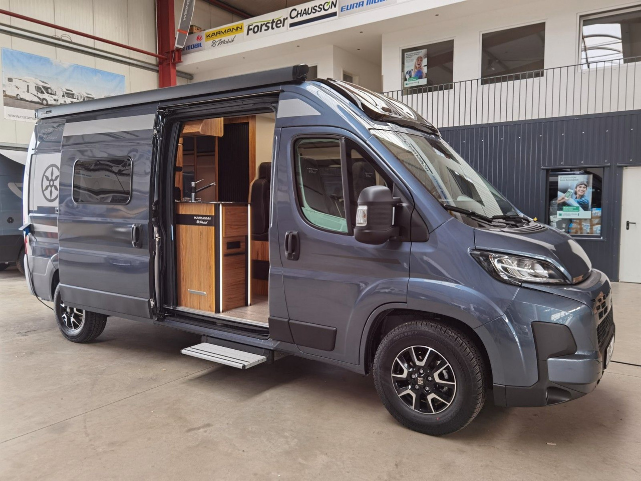 캠핑 밴 Karmann DEXTER 580 /-MODELL 2026-/ PANORAMA DACHFENSTER : 사진 9 캠핑 밴 Karmann DEXTER 580 /-MODELL 2026-/ PANORAMA DACHFENSTER : 사진 9