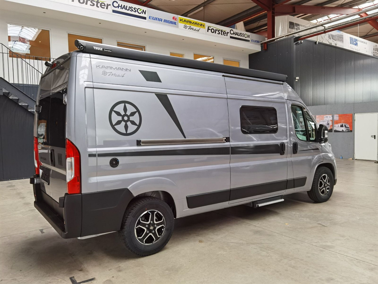 Karmann DEXTER 600 /- 2026-/ 8G.AUTOMATIK/ EINZELBETTEN - 캠핑 밴 : 사진 4 Karmann DEXTER 600 /- 2026-/ 8G.AUTOMATIK/ EINZELBETTEN - 캠핑 밴 : 사진 4