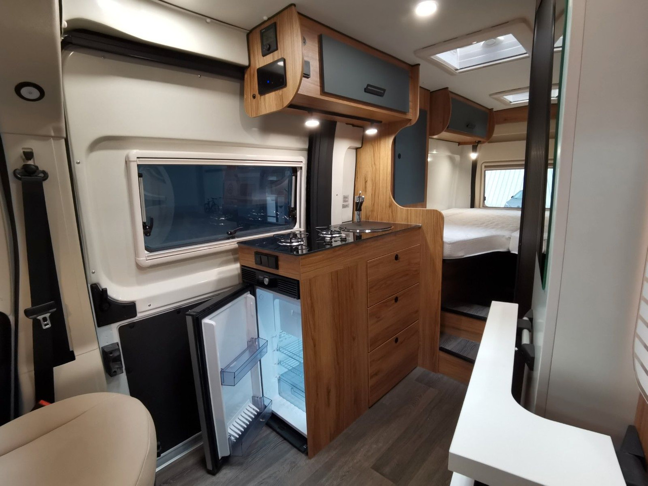 캠핑 밴 Karmann DEXTER 600 / -2026- /8G.AUTOMATIK / EINZELBETTEN : 사진 12