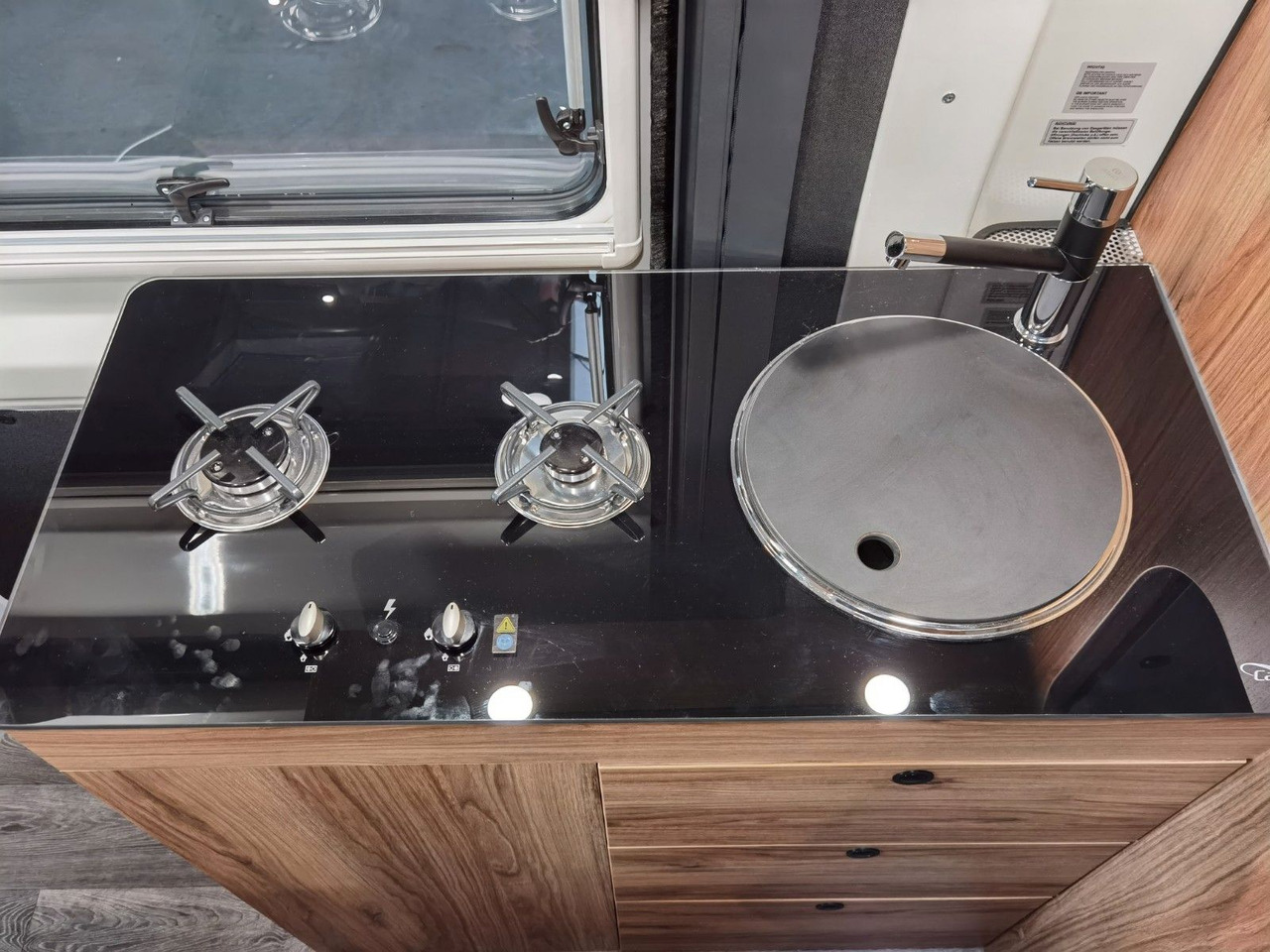 캠핑 밴 Karmann DEXTER 600 / -2026-/ EINZELBETTEN  & BAR-VERSION : 사진 17