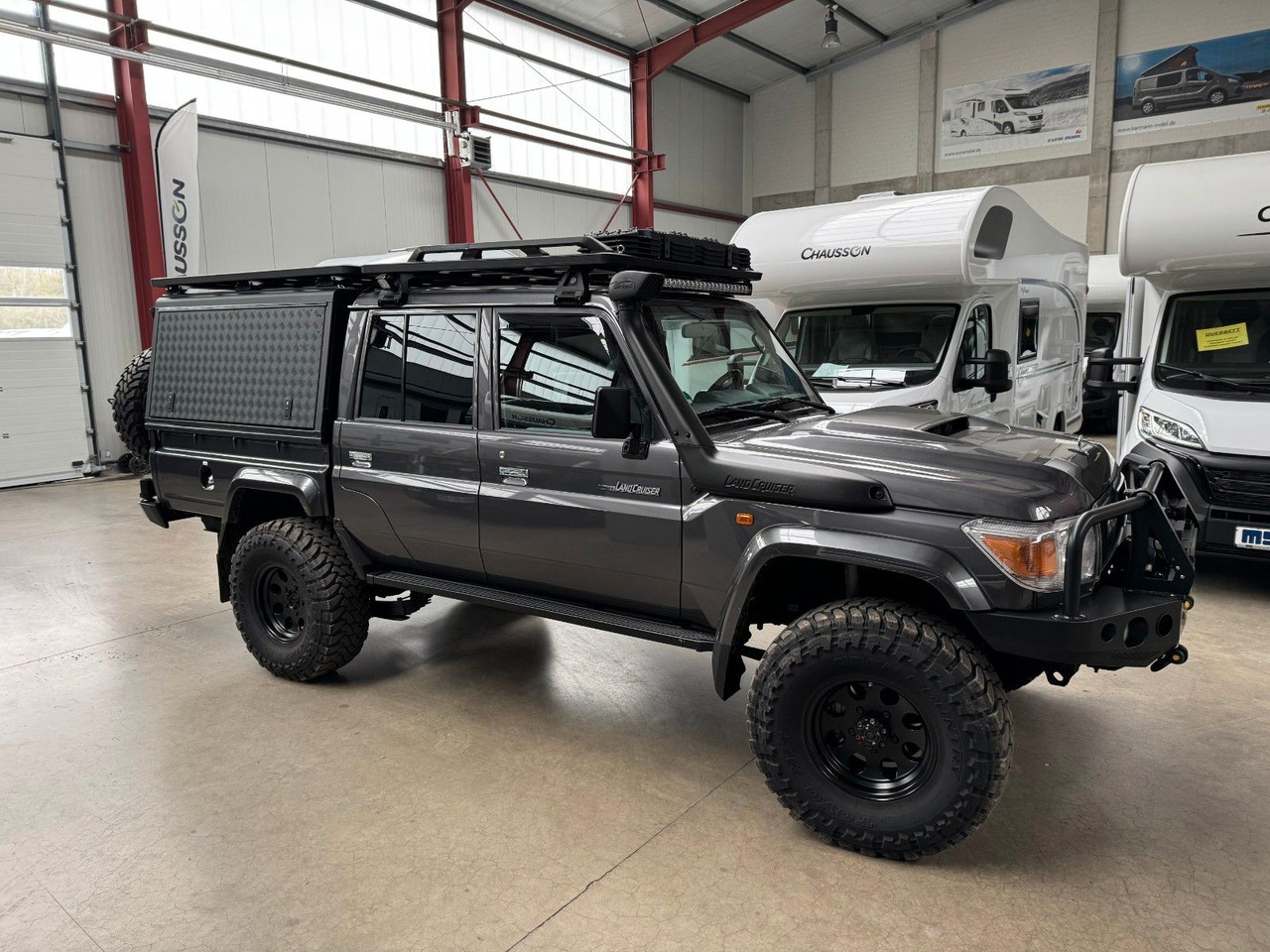 Toyota TOYOTA LAND CRUISER GRJ 79 DC - VX LIMITED - 차량 : 사진 4 Toyota TOYOTA LAND CRUISER GRJ 79 DC - VX LIMITED - 차량 : 사진 4